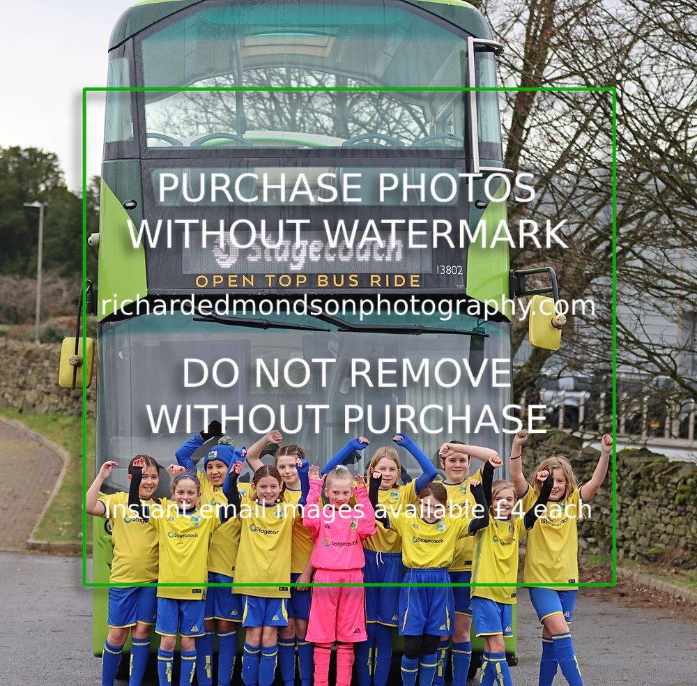 IMG_1356 - Kendal United U10 Girls (Stage Coach Photo Shoot)