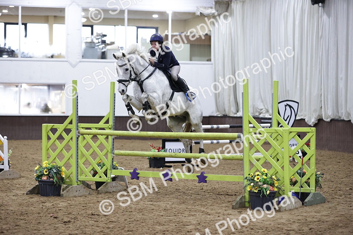 SBM_001171 - Class 4 - Senior Newcomers/ 1.10m Open