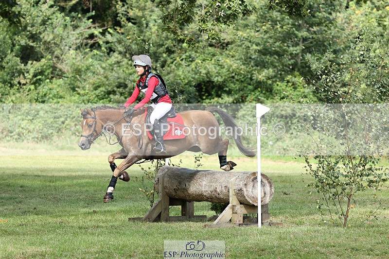 240825X-110940-32214 - 70cm XC 11.00 to 12.00