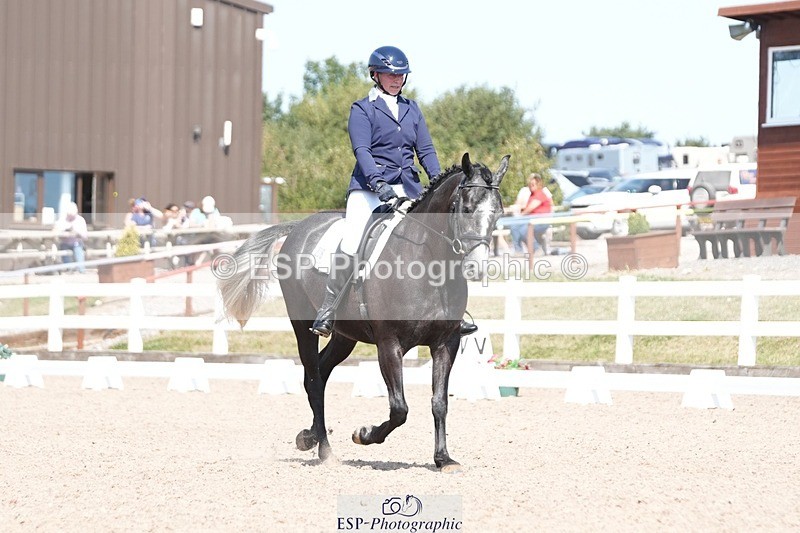 250817-143616-10997 - 206-Mel.NorthwoodBarnridge.Flying.Solo