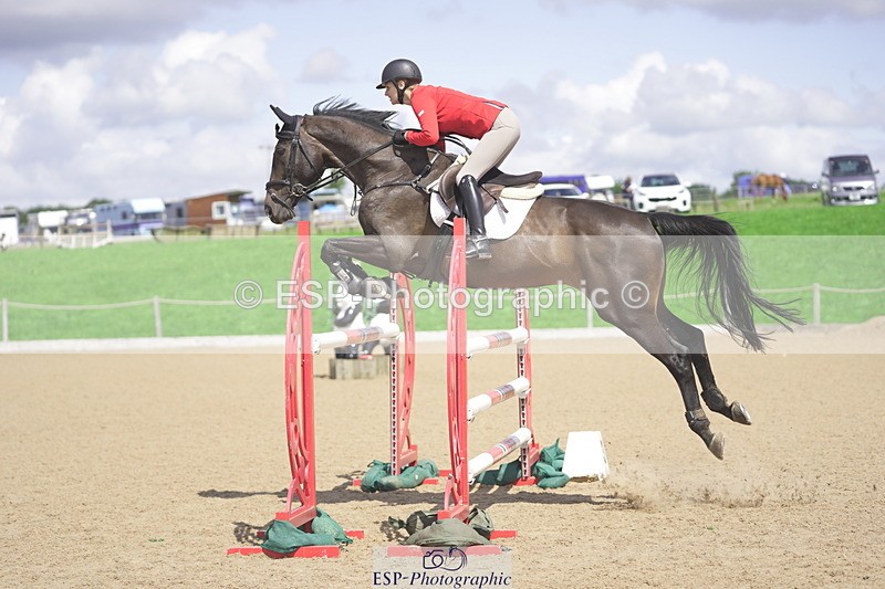 230806A-130140-02111 - Cls 14 Snr Foxhunter & 1.20m Open