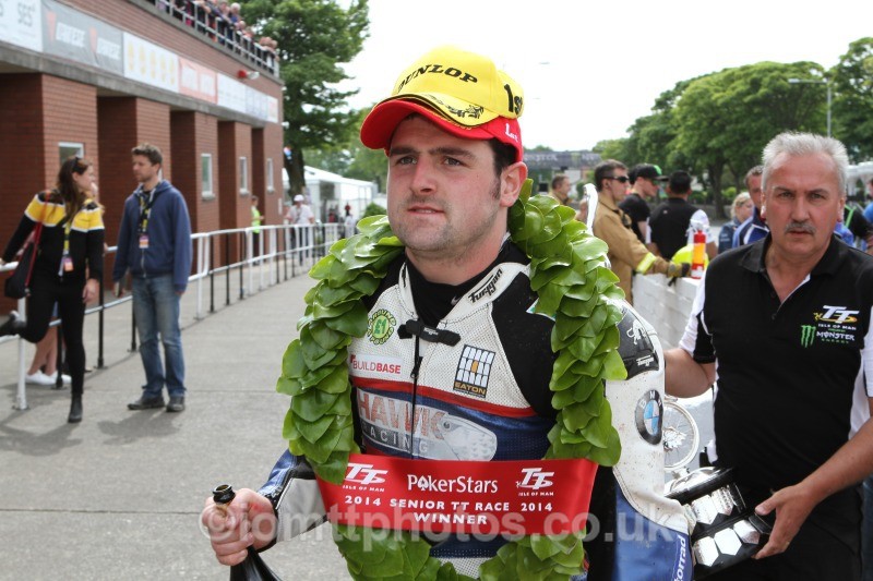 TT148736 - Senior TT Podium