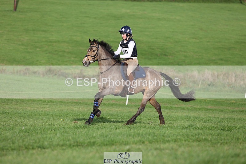 231021-161301-20562 - 558-BATHLEYHILLS.GOLDEN.SPRAY-Cleo.Whitbread-SC+XC