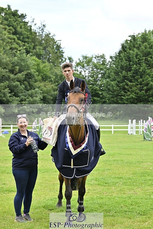 240711-125337-26991 - Cls 117 HOYS Grade C Jump Off and Presentations