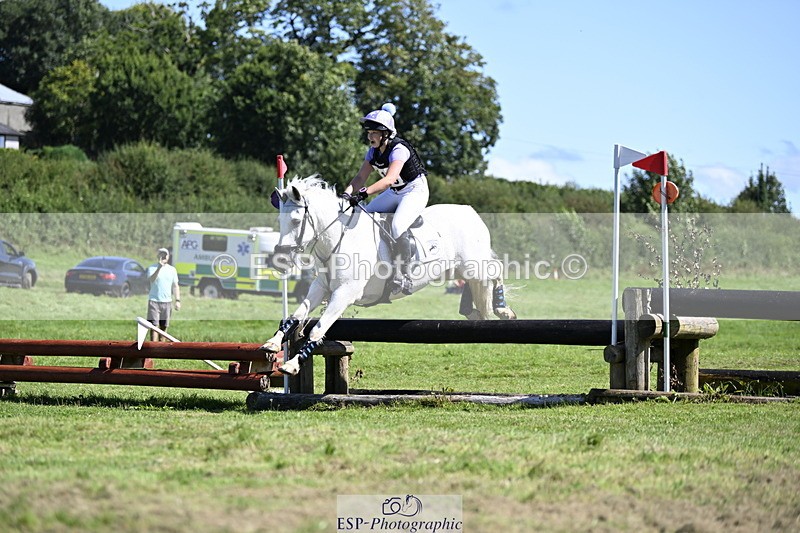 240811A-112732-02105 - 113-