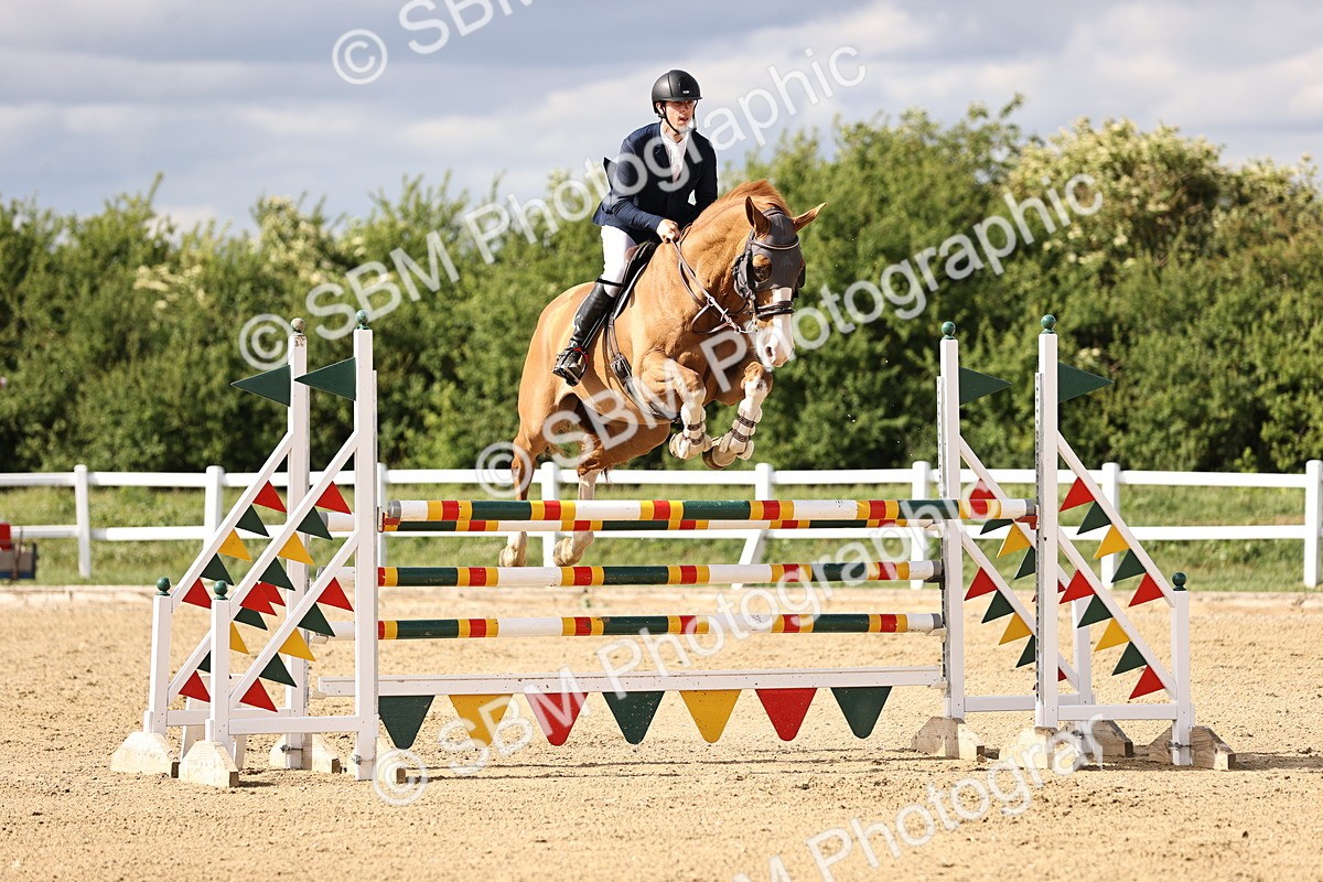 SBM_003702 - Class 13 - Senior Foxhunter - 1.20m