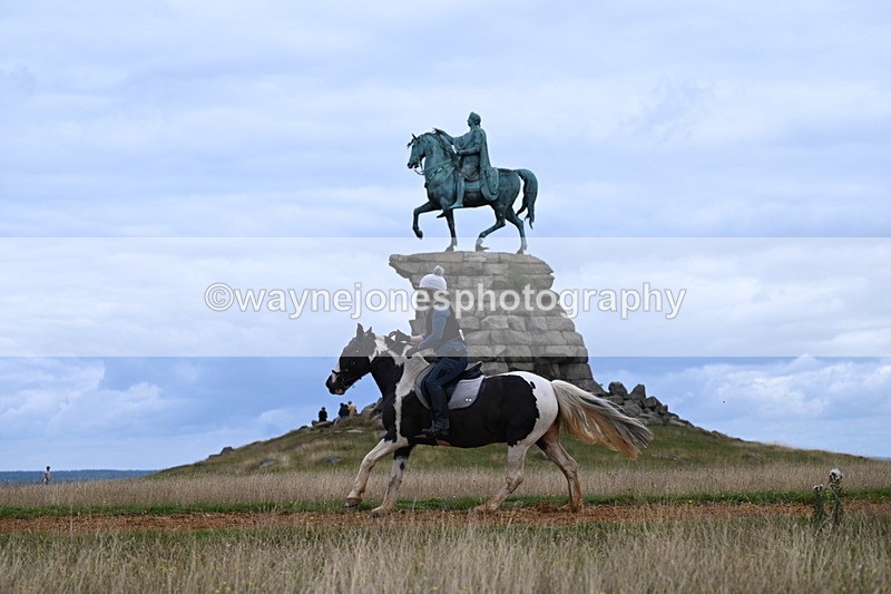 DSC_6479 - Time at Statue 12:17 to 12:44