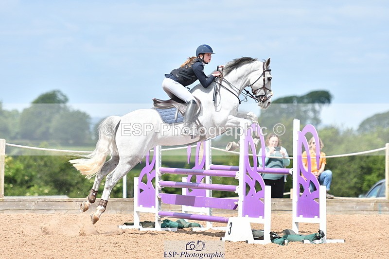 240609A-114756-04750 - Cls 17 Snr 1.05m Open