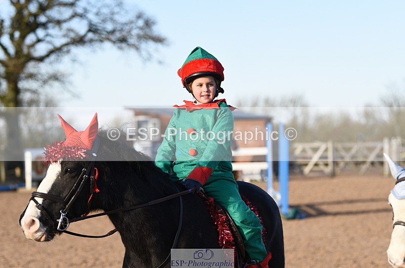 231202A-123054-01478 - Pairs