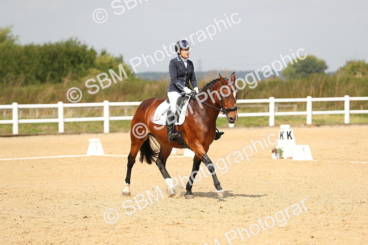 SBM_016480 - Class 13 - Novice 23 - 11.25-12.35