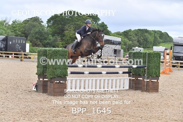 BPP_1645 - FRI CLASS 4 Senior Newcomers/ 1.10m Open