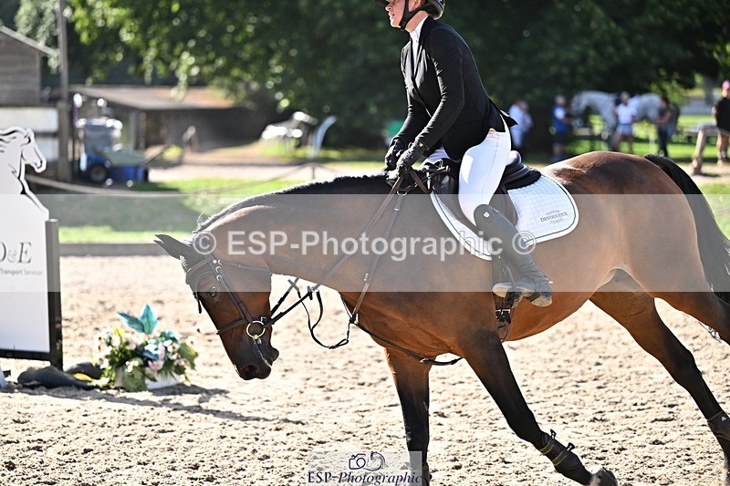 260906A-162857-04705 - Cls 24 Snr Foxhunter