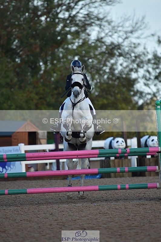 231028A-092002-00092 - Cls 9+10 Children on Horses