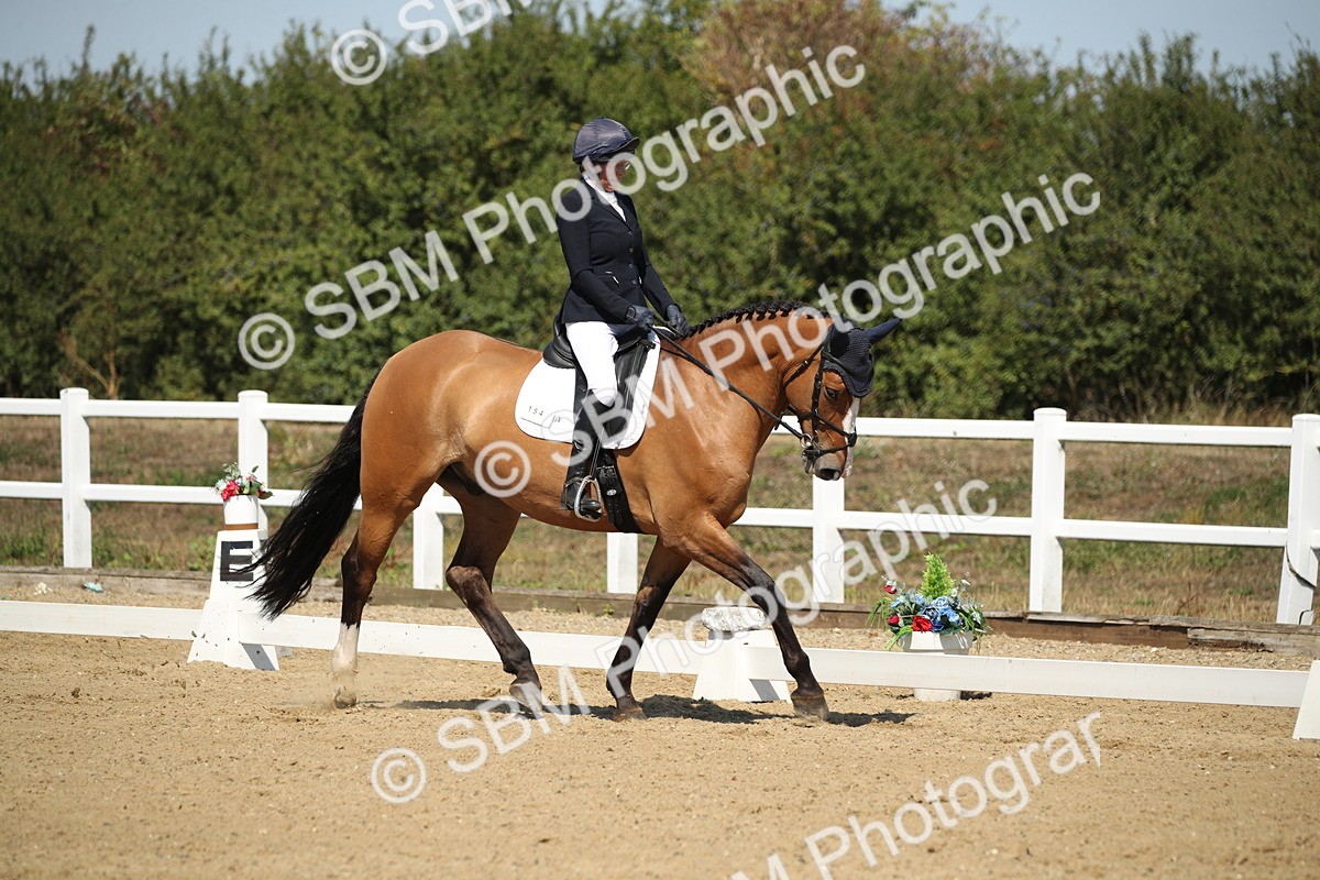 SBM_005019 - Class 11 - Novice 5 - 11.41-12.58