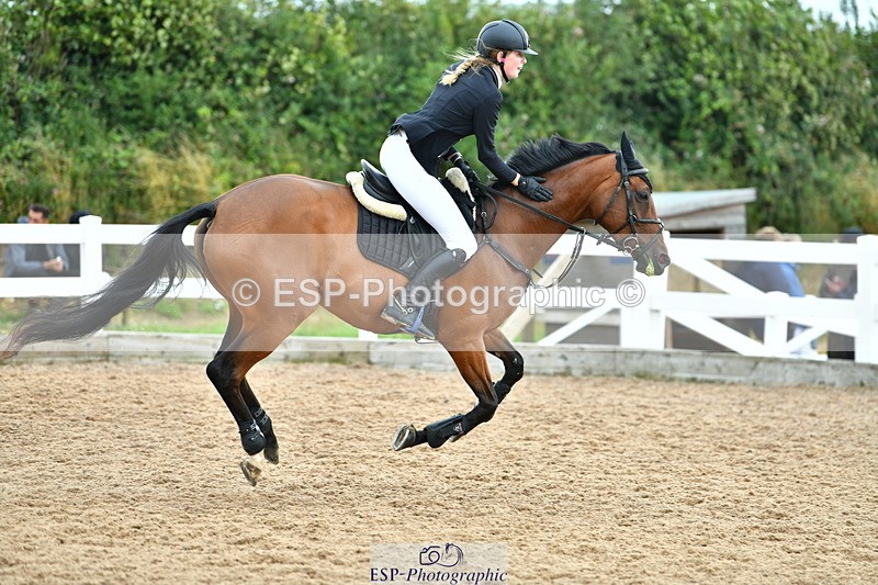 230730A-143748-10405 - Cls 35 1.05m Amateur Quali