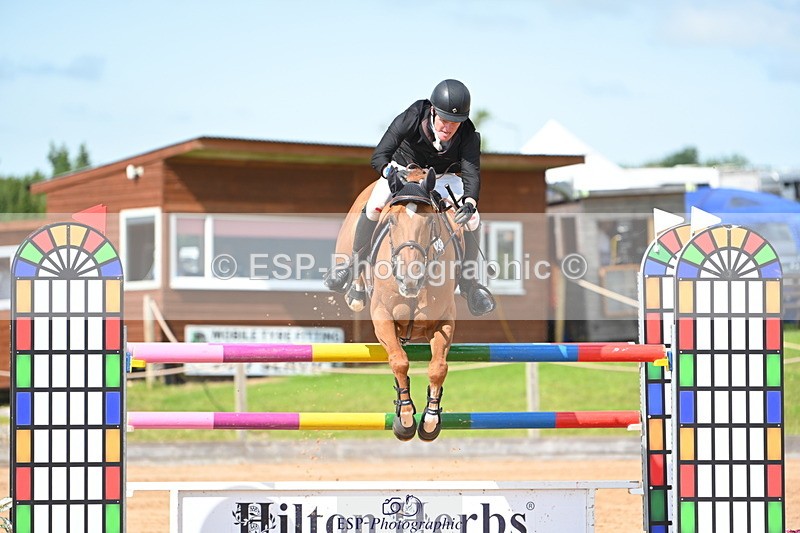 230721A-155844-07533 - Cls 10, 2 Star Big 1.45m Start to break