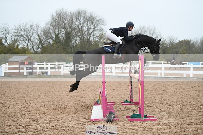 241103A-104857-07589 - SUN Cls 21 Snr Newcomers and 1.10m Open