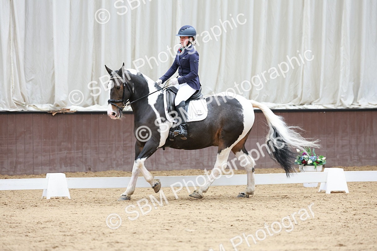 SBM_009821 - Class 6b - Novice 6 - 12.40-13.43