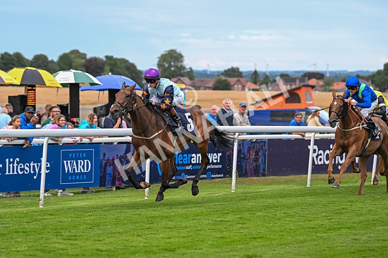210725-Race 3-Mysteryofthesands-7201 - Race 3