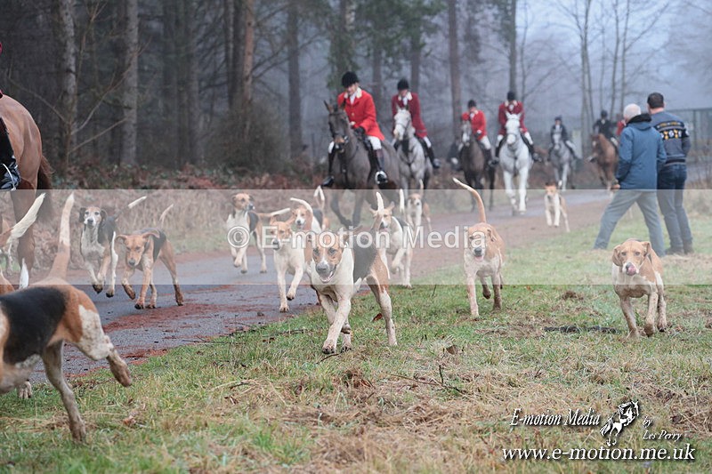 HUPY 261224 345 - Pytchley with Woodland Hunt Boxing Day Meet 26th December 2024