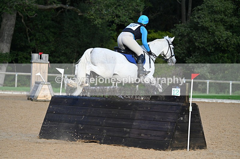 WJ7_6296 - Time 16:55 to 17:11