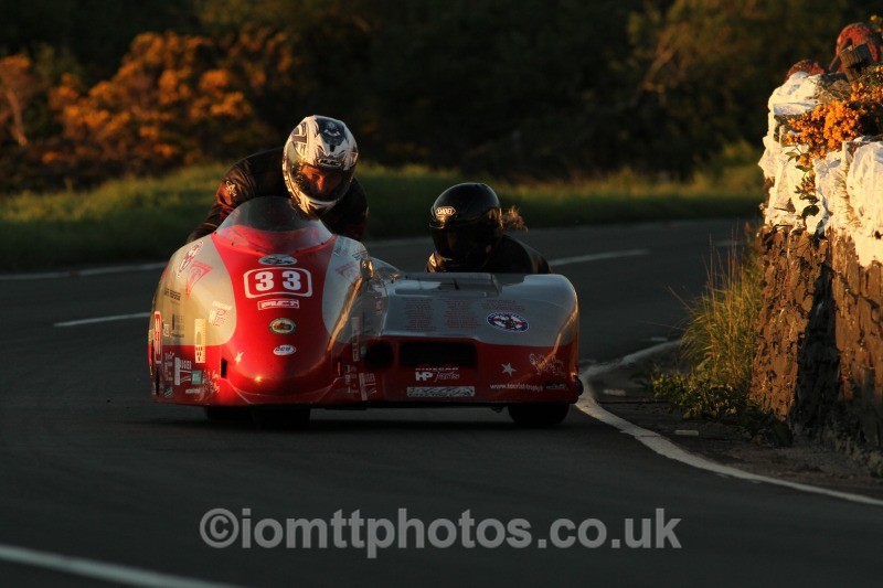 Francois Leblond / Anne Garnish* Suzuki - Monday Practice - Sidecars
