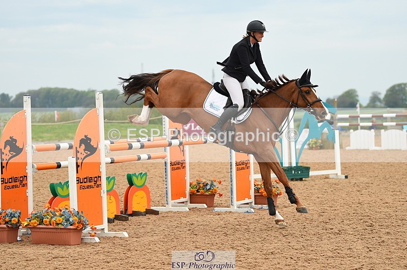 230504A-092836-00364 - Cls 8 Snr Foxhunter
