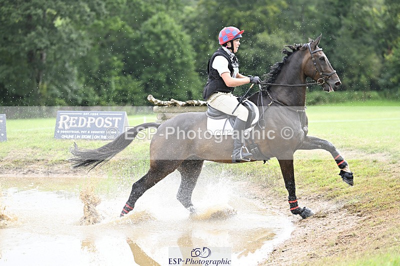 240804-113939-12100 - 415-Benjamin_Plunket-BARDUN_ACROBAT