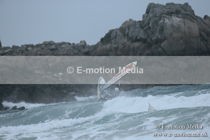 WS 030413-104 - Windsurfing