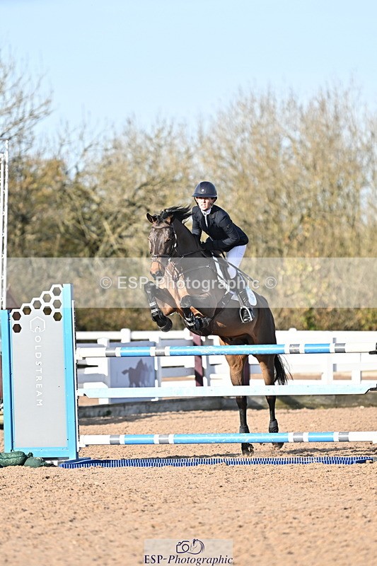 241113A-134741-00719 - Cls 05A&B Snr Fox & 1.20m Open