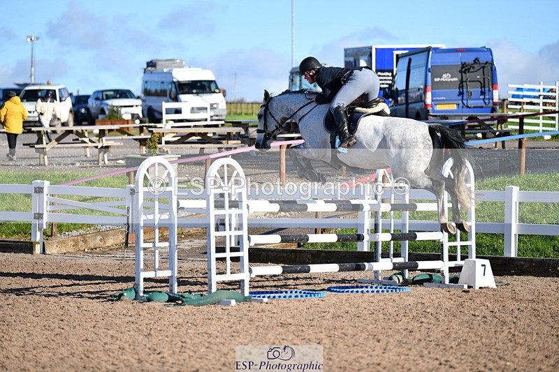 231110A-132343-00549 - Cls 5 Newcomers & 1.10m Open