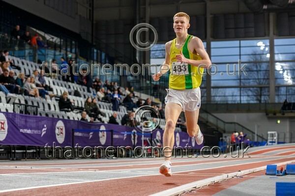 AgeInd25SUN-915874 - Track Male