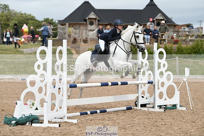 250807-132505-01161 - 80cm Round 2