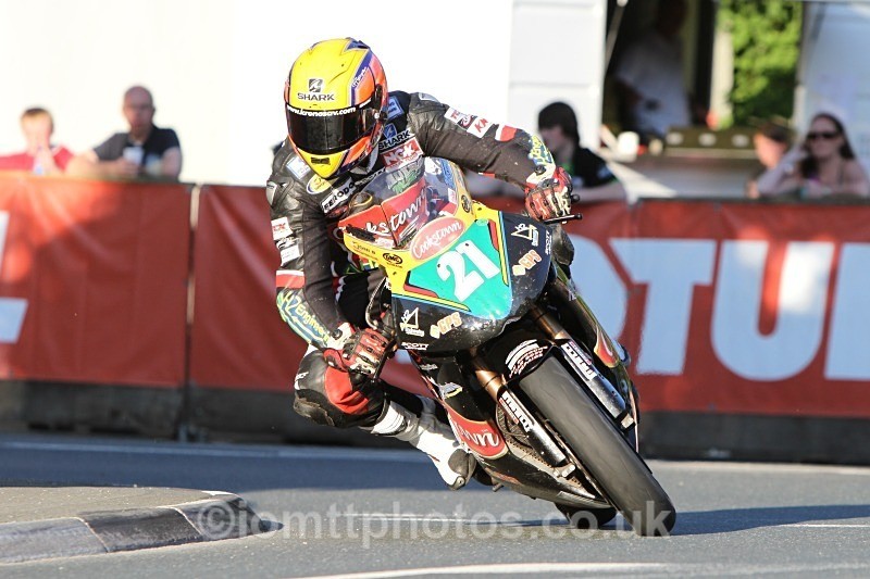  - Saturday Practice Newcomers/Supertwins