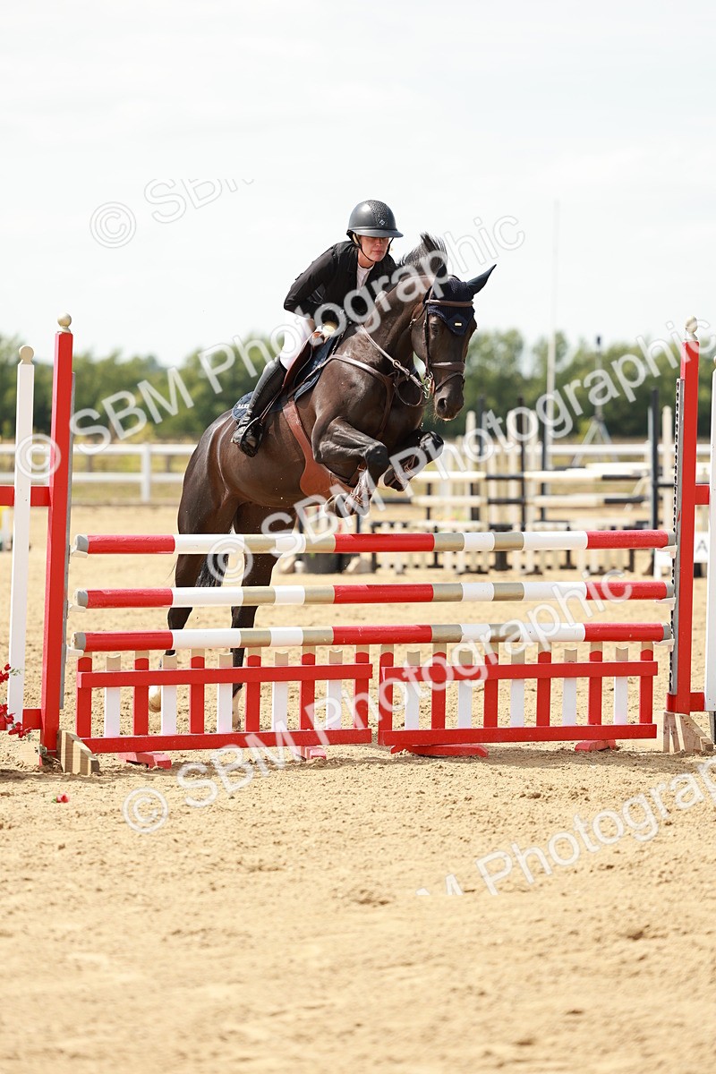SBM_007670 - Class 3 - Senior Newcomers - 1.10m Open