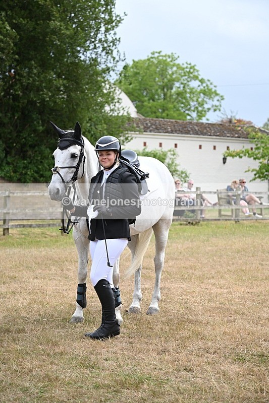 WJ6_0972 - Class 14 Intermediate Jumping 75cm