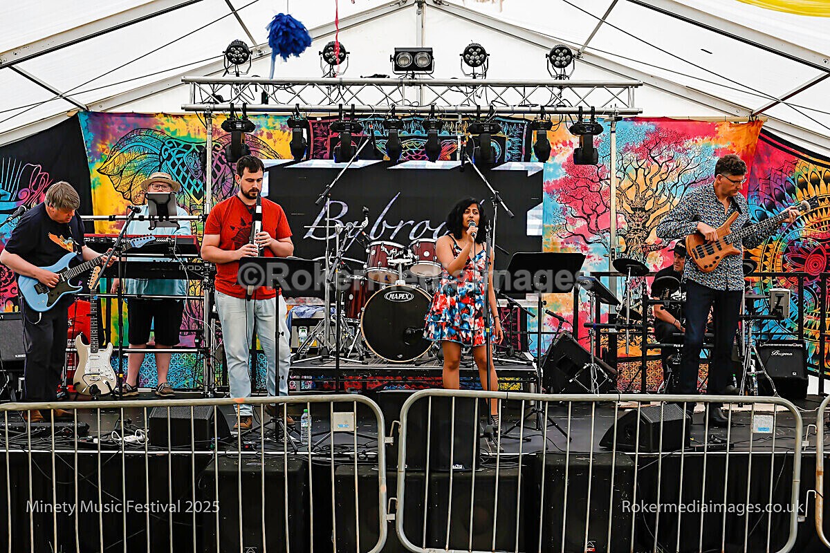 SATURDAY-42 - MINETY 2025