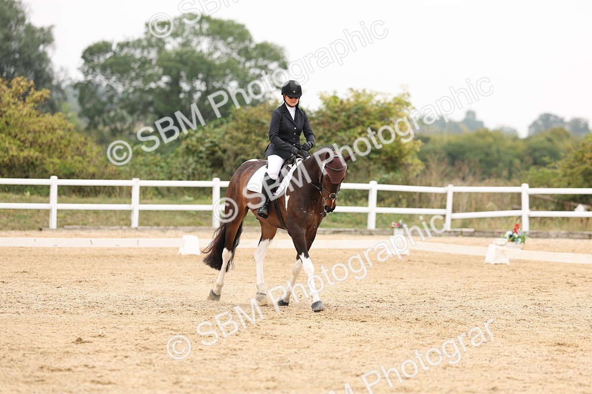 SBM_01684 - Class 9 - Novice 27 Champs