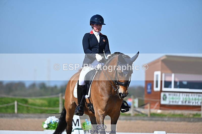 250405-105643-10064 - 115-Isla.Sully-Vagabond.De.Massa