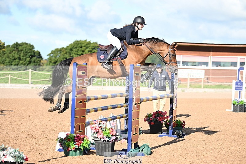 240912A-094301-00237 - Cls 1 Snr 1.05m & 1.10m Open