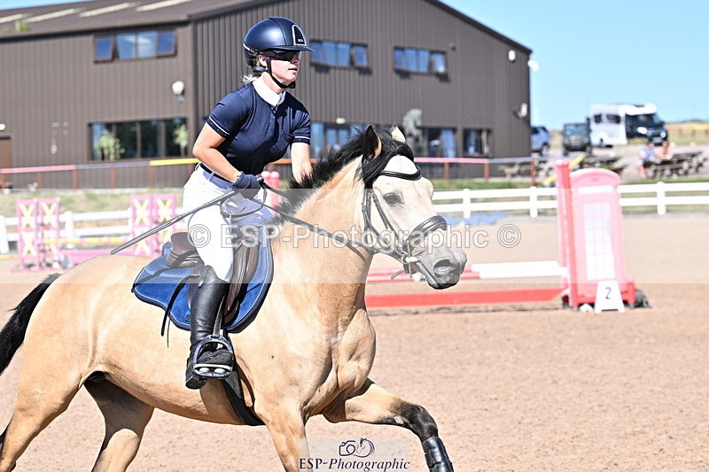 250708A-165200-00123 - 70cm Classes