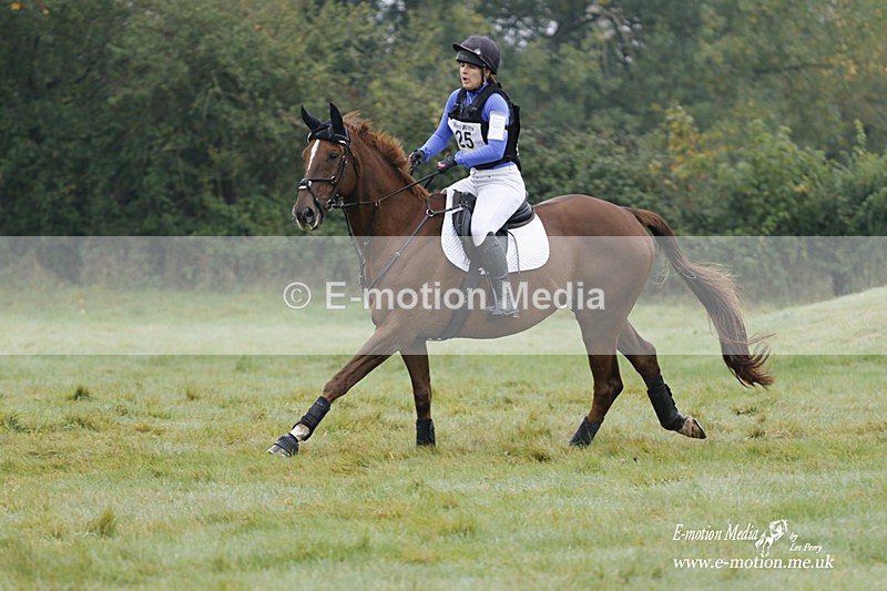 WWHT 171021 0558 - Novice Restricted (0.80m)  17/10/21