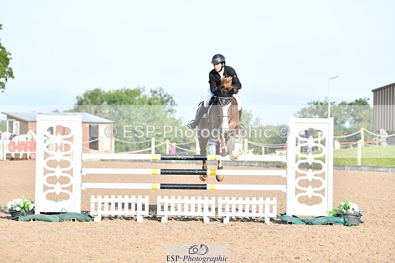 240915A-085834-08640 - Cls 25 Snr 1.20m Open