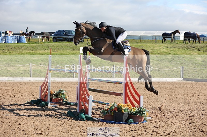 240419A-101715-05944 - Cls 2, 2 Star Small Tour 1.30m