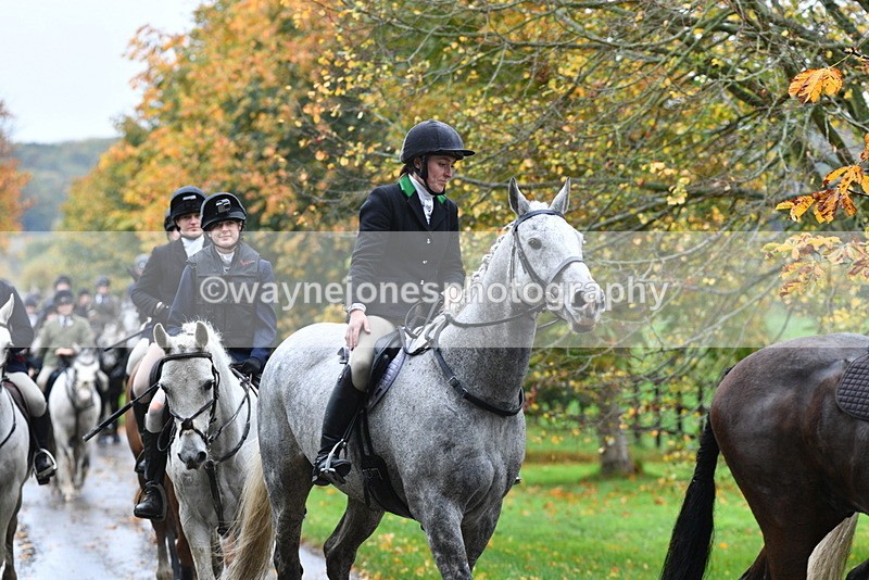 WJ5_6252 - B&B walk back for Hunt Tea !