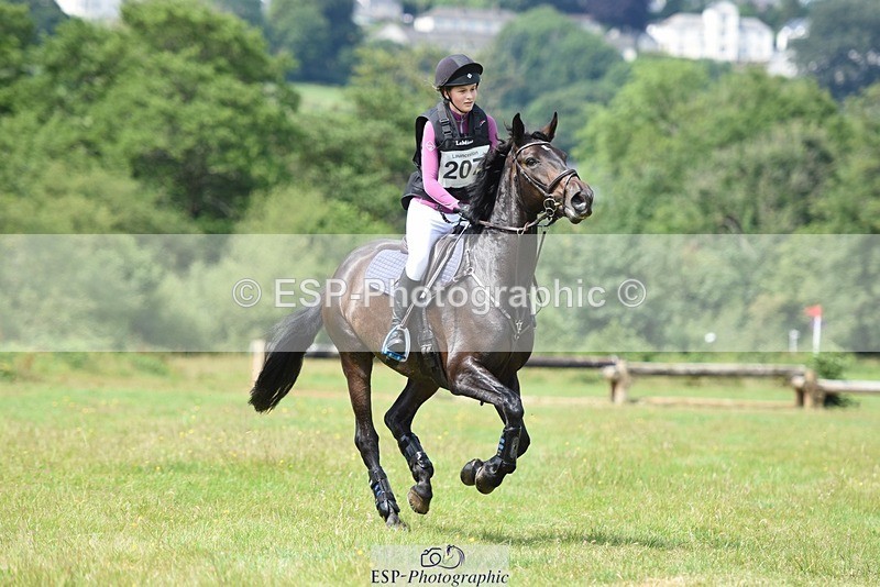 230625-111730-02324 - XC 90cm 11.00 to 12.00