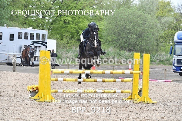 BPP_9218 - CLASS 30 SUN Senior Newcomers/ 1.10m Open