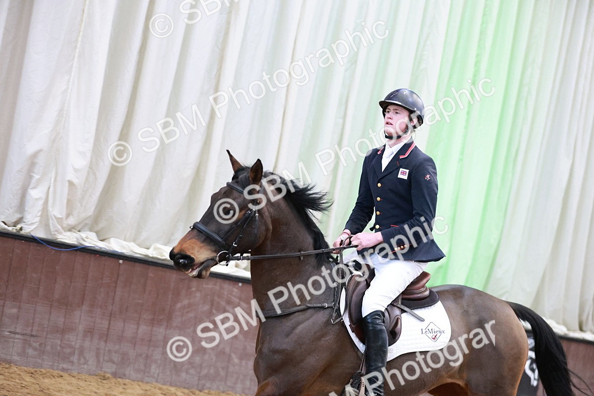 SBM_001120 - Class 3 - Senior Discovery 1.00m