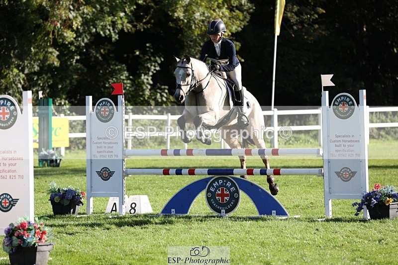 231022-102425-24505 - 619-GARVAGH.GOLDEN.OAK-Ella.Snow-TrotUp+SJ