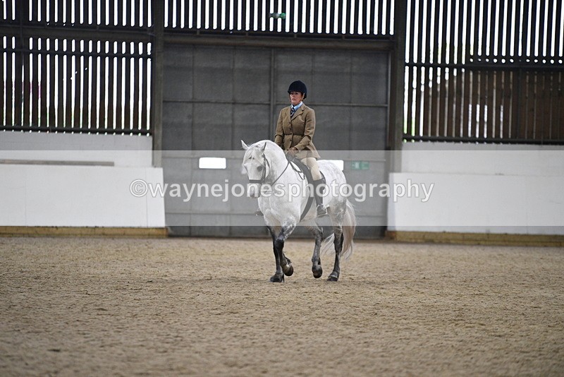 WJ5_7557 - Class 12 Ridden M&M